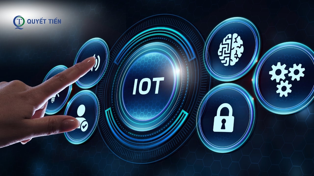 Đặc điểm chính của hệ thống IoT là gì?